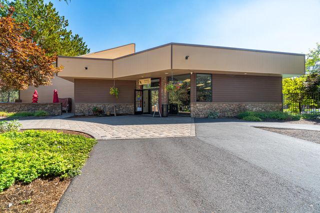 1845 Cinnamon Teal Drive, Redmond, OR 97756