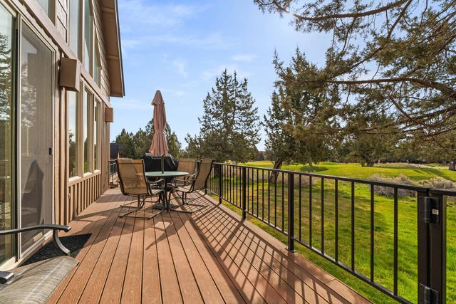 1845 Cinnamon Teal Drive, Redmond, OR 97756