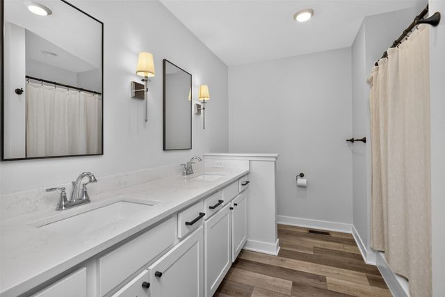 3624 NE Winding Trail Drive, Ankeny, IA 50021