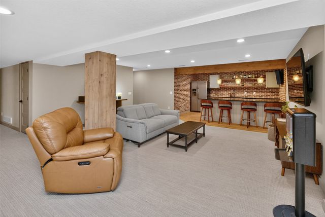 3624 NE Winding Trail Drive, Ankeny, IA 50021