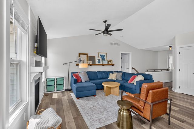 3624 NE Winding Trail Drive, Ankeny, IA 50021