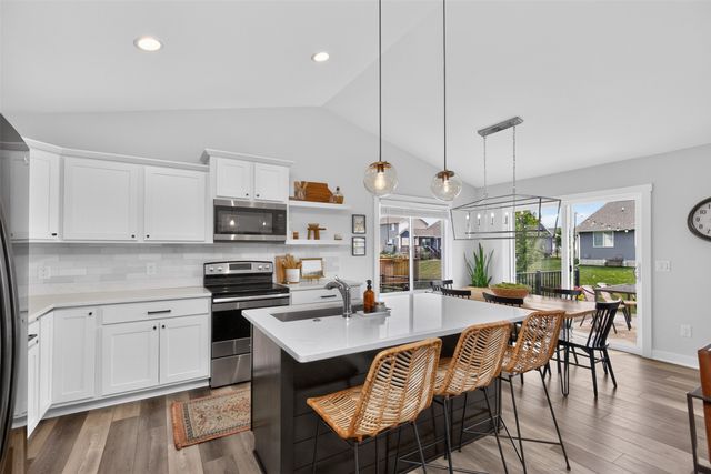 3624 NE Winding Trail Drive, Ankeny, IA 50021