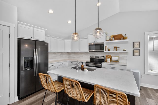 3624 NE Winding Trail Drive, Ankeny, IA 50021