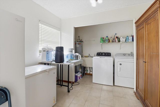 8049 SW 100TH STREET ROAD, Ocala, FL 34481