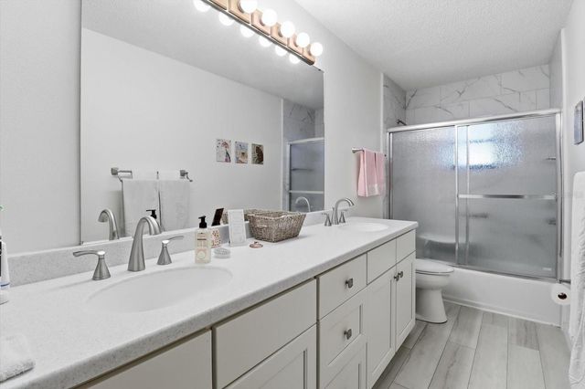 8049 SW 100TH STREET ROAD, Ocala, FL 34481