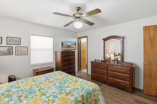 8049 SW 100TH STREET ROAD, Ocala, FL 34481