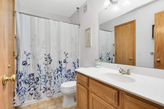 15973 Flotilla Trail 300, Apple Valley, MN 55124