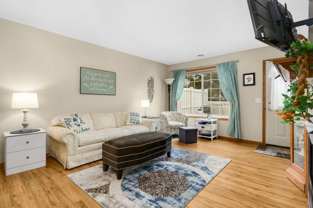 15973 Flotilla Trail 300, Apple Valley, MN 55124