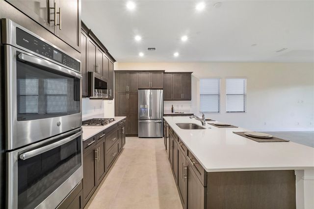 11785 S WATERWAY Circle, Parkland, FL 33076