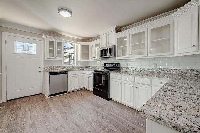 5831 Annunciation Street, Houston, TX 77016