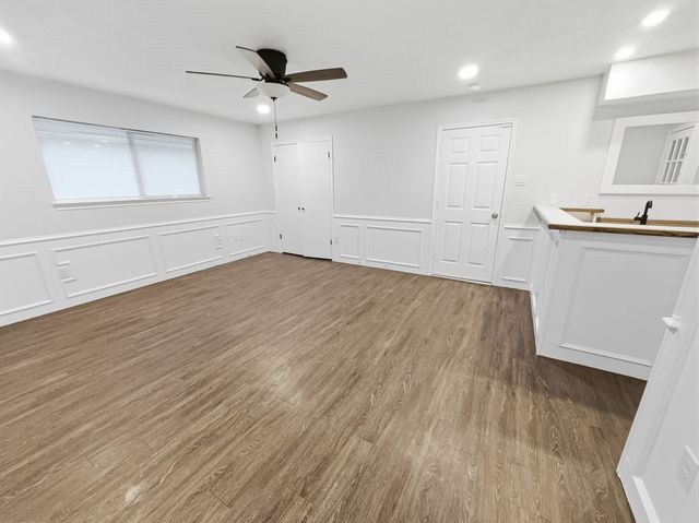 2409 Castle Street, Irving, TX 75038