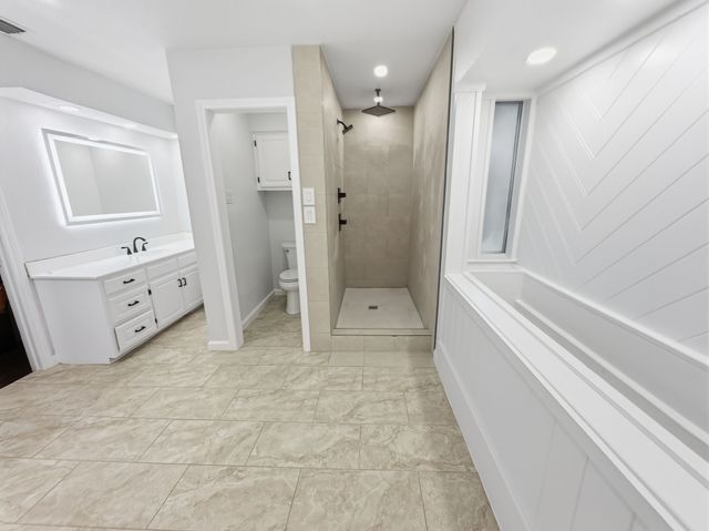 2409 Castle Street, Irving, TX 75038