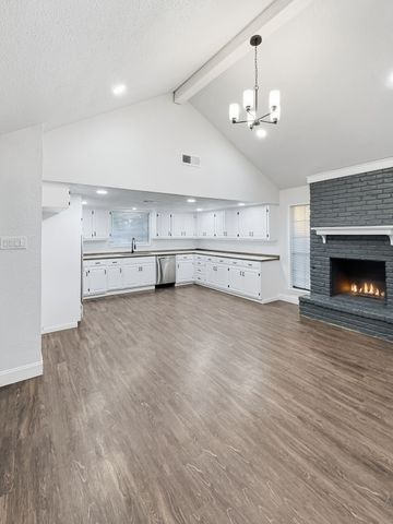 2409 Castle Street, Irving, TX 75038