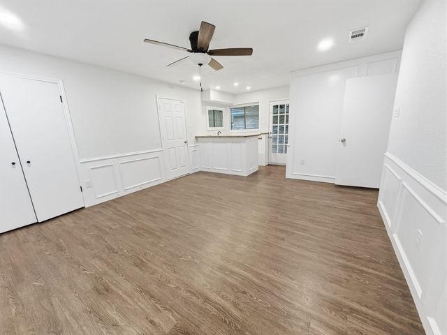 2409 Castle Street, Irving, TX 75038