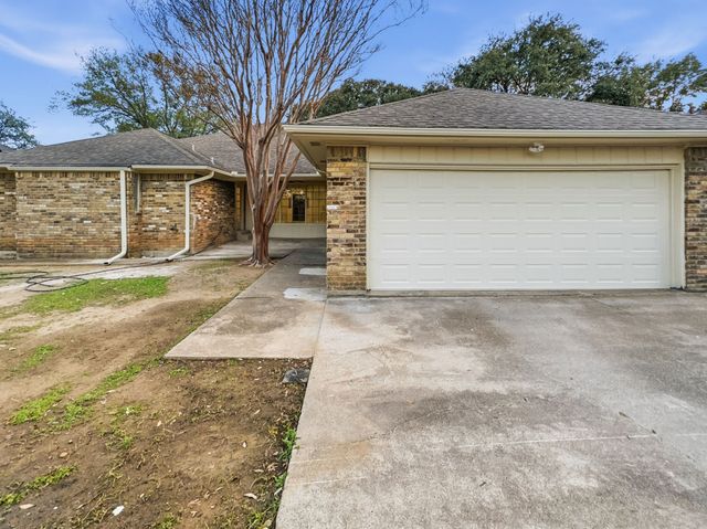 2409 Castle Street, Irving, TX 75038