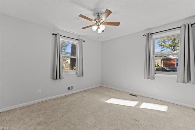 2629 Gilmerton RD, Chesapeake, VA 23323