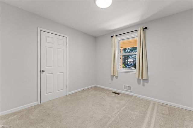 2629 Gilmerton RD, Chesapeake, VA 23323