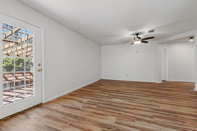 8400 Steamline CIR, Austin, TX 78745