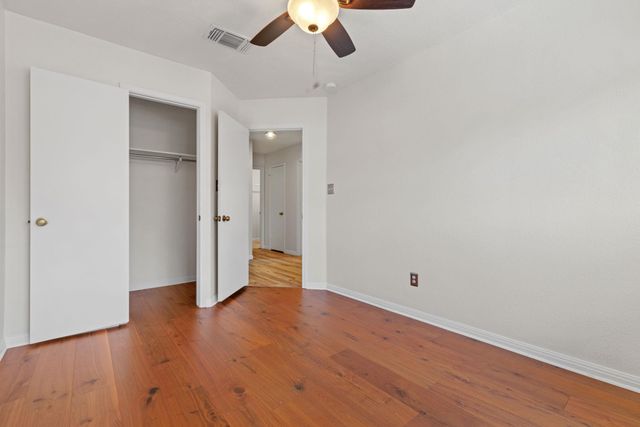 8400 Steamline CIR, Austin, TX 78745