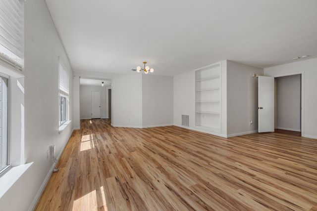 8400 Steamline CIR, Austin, TX 78745