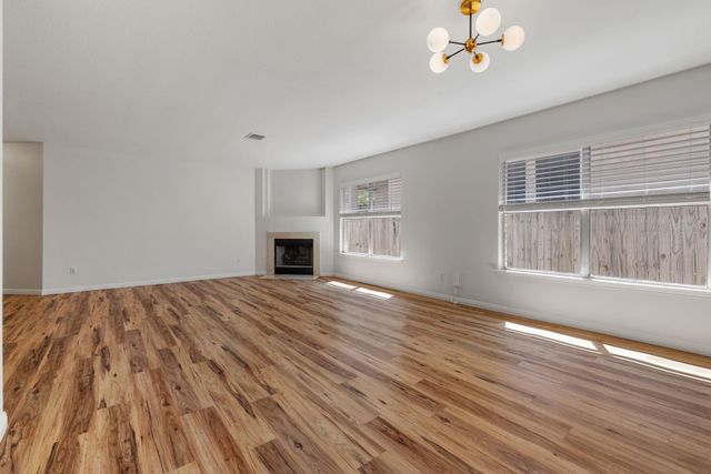 8400 Steamline CIR, Austin, TX 78745