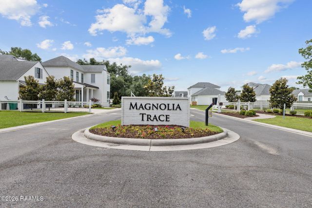 108 Shadow Bend Drive, Broussard, LA 70518