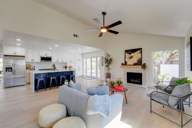 12201 Casero Place, San Diego, CA 92128