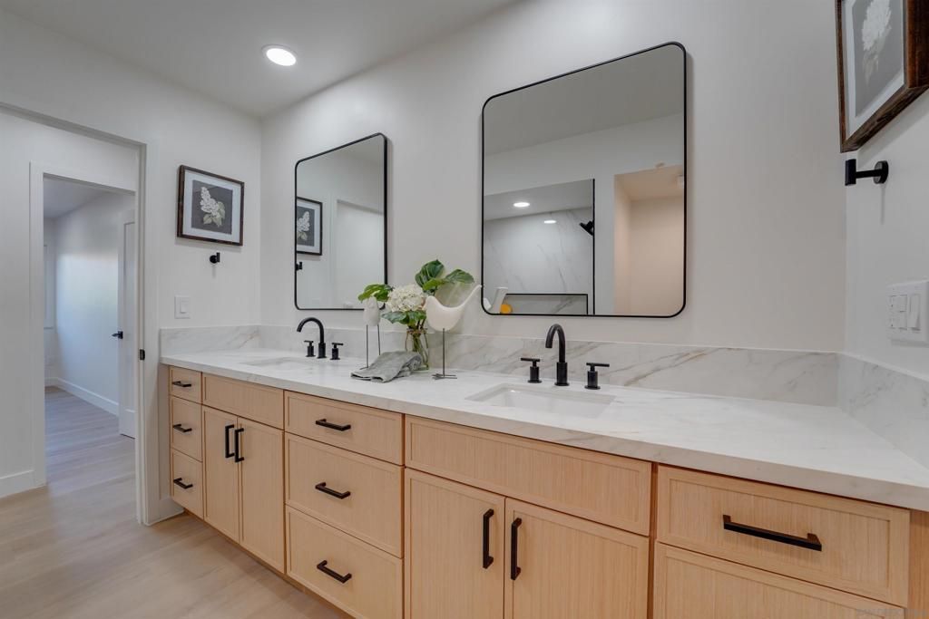 Image 12 of property listing at 12201 Casero Place, San Diego, CA 92128