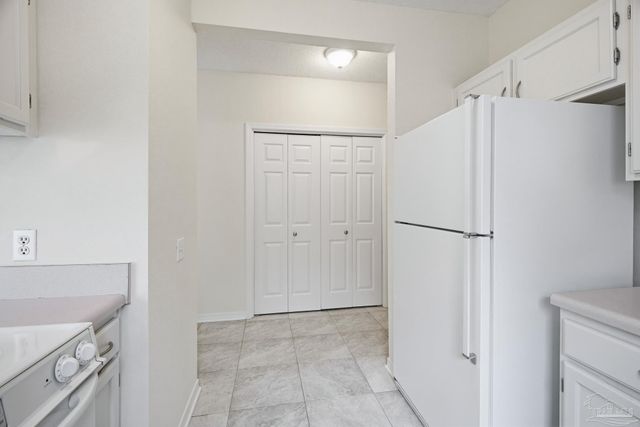 1613 Governors Dr, Pensacola, FL 32514