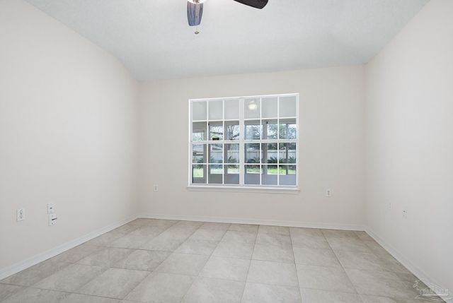 1613 Governors Dr, Pensacola, FL 32514