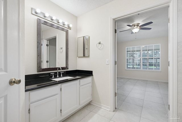 1613 Governors Dr, Pensacola, FL 32514