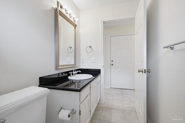 1613 Governors Dr, Pensacola, FL 32514