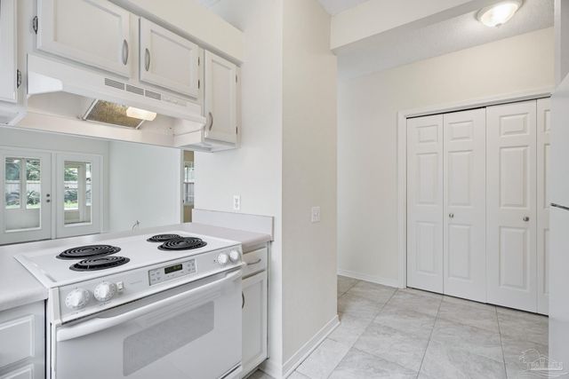 1613 Governors Dr, Pensacola, FL 32514