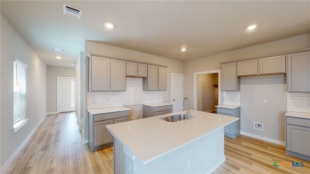 318 Dobson Drive, Killeen, TX 76549