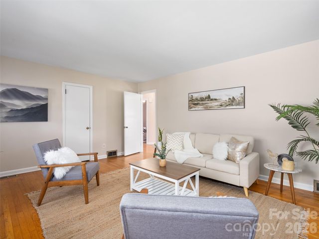41 Cedar Street, Asheville, NC 28803