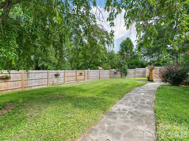 41 Cedar Street, Asheville, NC 28803