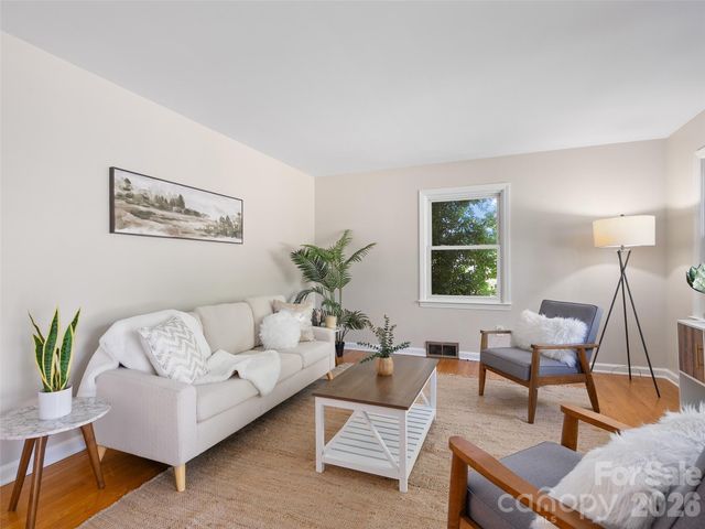 41 Cedar Street, Asheville, NC 28803