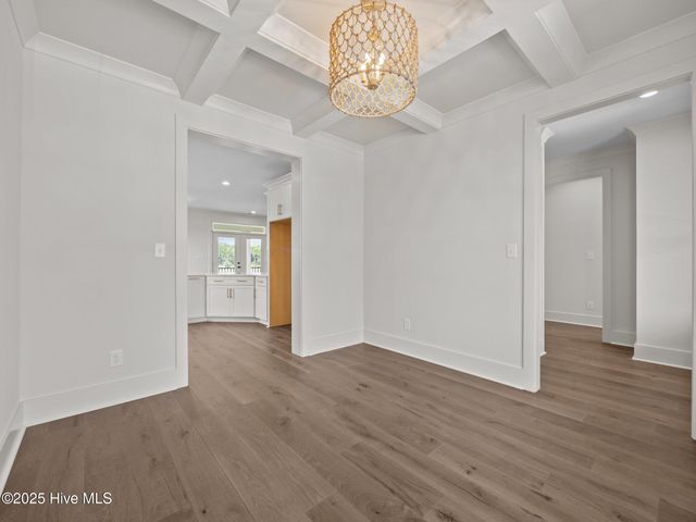 609 Cannonsgate Drive, Newport, NC 28570