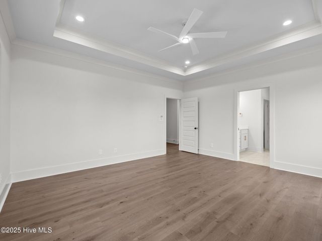 609 Cannonsgate Drive, Newport, NC 28570