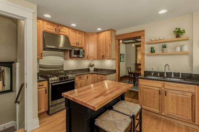 2129 Carroll Avenue, Saint Paul, MN 55104