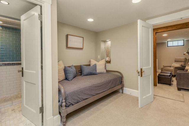 2129 Carroll Avenue, Saint Paul, MN 55104