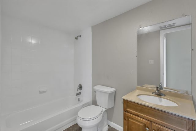 1910 Willowbend Street 11, Conroe, TX 77301