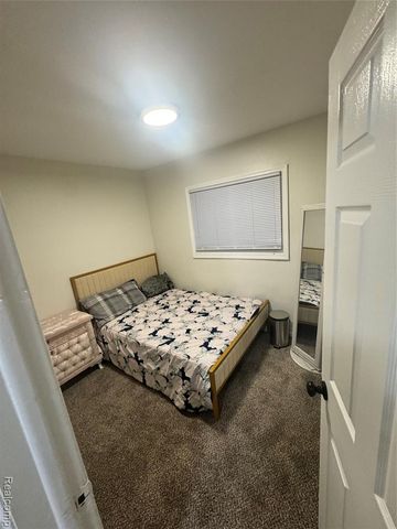 6512 Southfield Road, Detroit, MI 48228