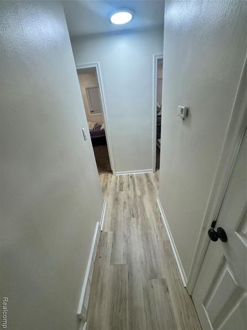 6512 Southfield Road, Detroit, MI 48228