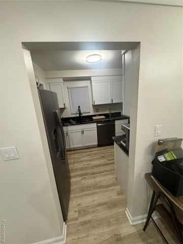 6512 Southfield Road, Detroit, MI 48228