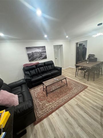 6512 Southfield Road, Detroit, MI 48228