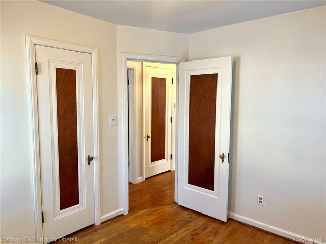 1525 Cherokee Avenue, Royal Oak, MI 48067