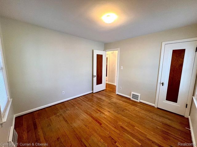 1525 Cherokee Avenue, Royal Oak, MI 48067