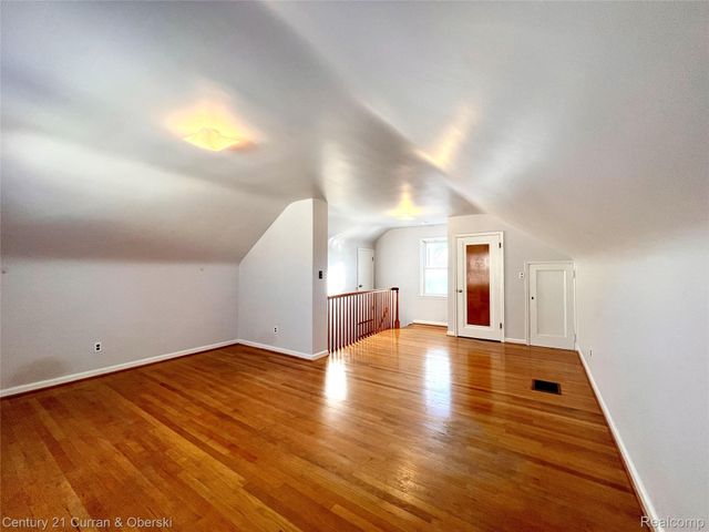 1525 Cherokee Avenue, Royal Oak, MI 48067