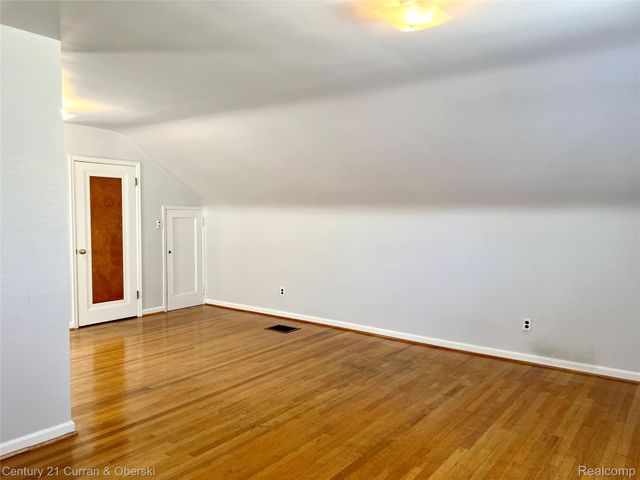 1525 Cherokee Avenue, Royal Oak, MI 48067